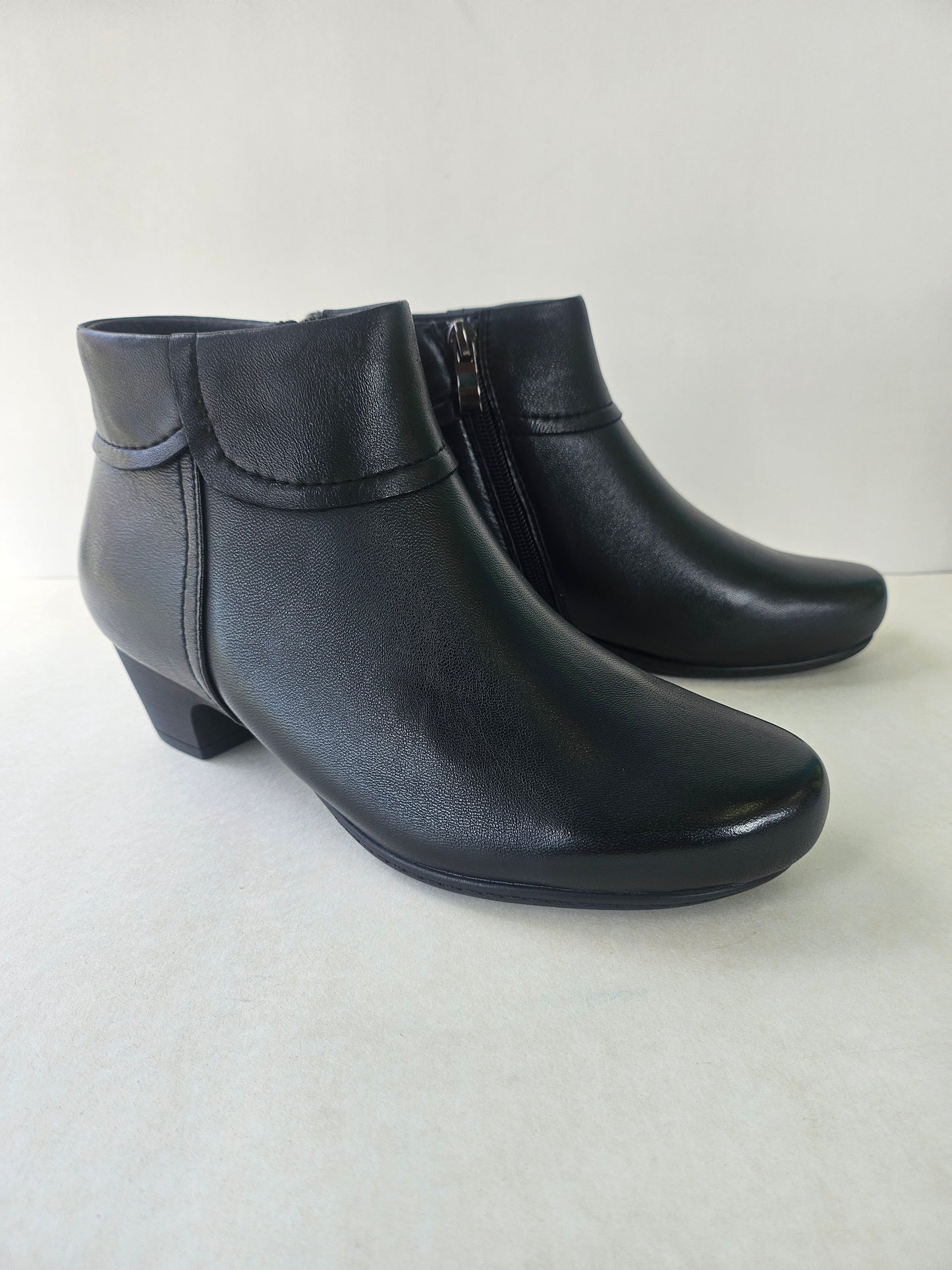 COOCH BOOT - BLACK WIDE FIT
