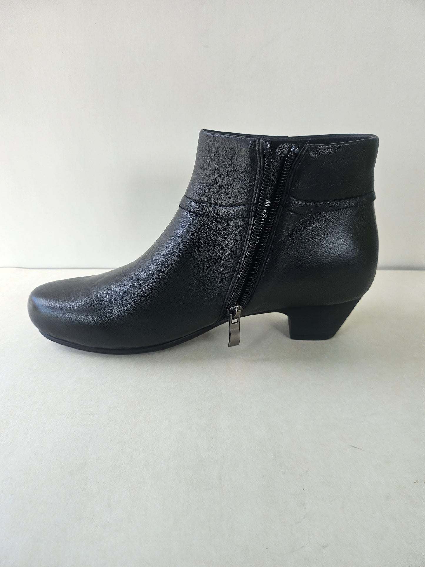 COOCH BOOT - BLACK WIDE FIT